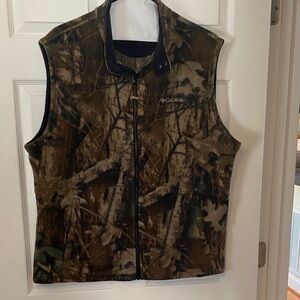 Columbia Brown Camouflage Vest, size L